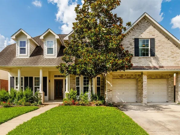 8411 Big Bend Drive, Sugar Land, TX 77479