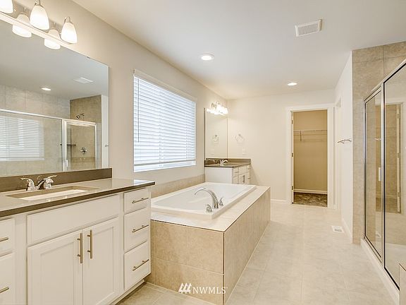 3rd image of 10175 Ramble Drive NW