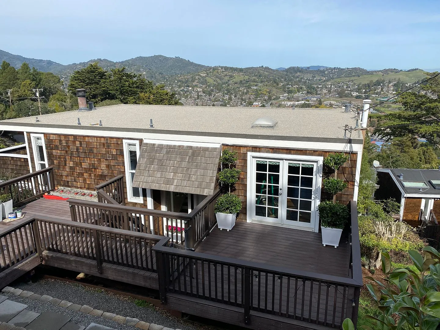 Great 4BR/2BA Home with Incredible Tam Views — Photo 2