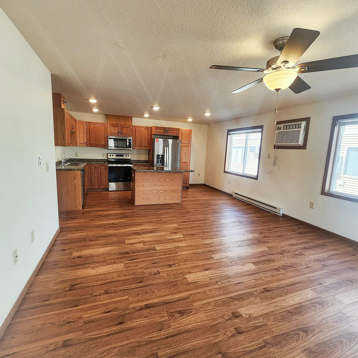 Building Photo - 145 Marrs St #2