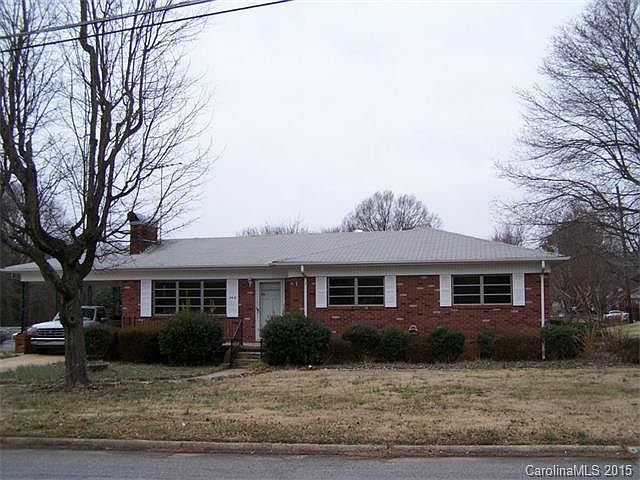 1st image of 549 N Oakland Ave