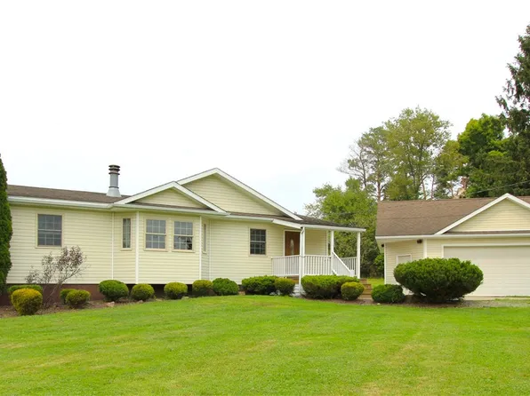 105 Sunset Rd, Hermitage, PA 16148