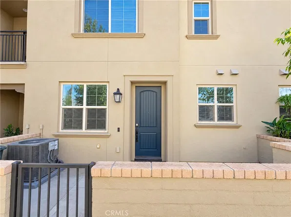 125 Lantana Dr, Stanton, CA 90680