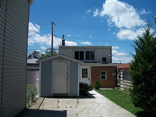 3rd image of 2700 S Sacramento Ave