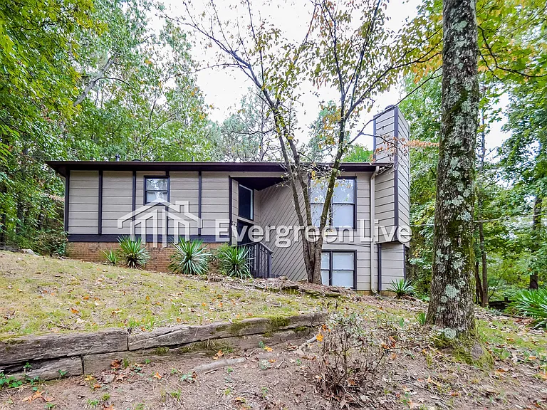 237 Russet Woods Dr — Photo 2