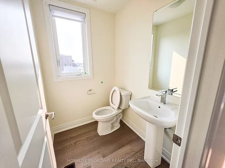 51 Mumbai Dr — Photo 12
