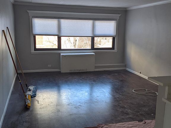 4th image of 2930 N Commonwealth Ave #606