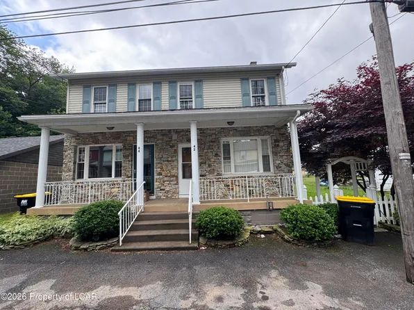 42-44 E Pine St, Sheppton, PA 18248