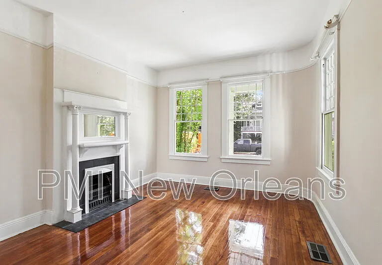 808 Pine St — Photo 2