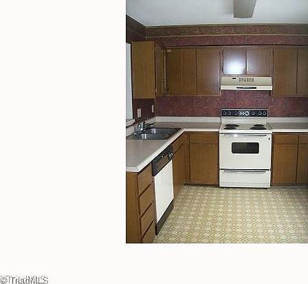 3rd image of 309 E Montcastle Dr