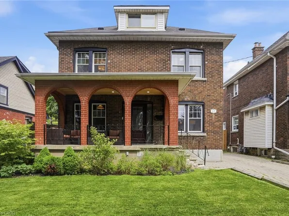 17 Tuxedo Ave S, Hamilton, ON L8K 2R7