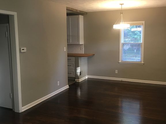 3rd image of 1379 Chautauqua Ave