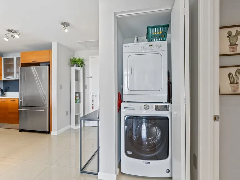Washer/Dryer