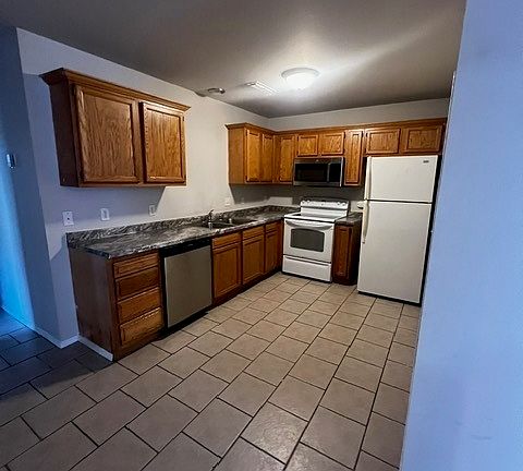 4th image of 1675 E Evalyn Cir
