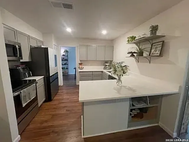 8214 Banbury Dr — Photo 16