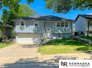 4909 S 79th St, Ralston, NE 68127