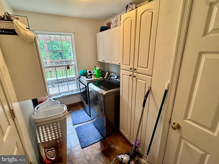 29 Webb Ct — Photo 17