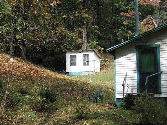4th image of 1652 Thompson Memorial Dr