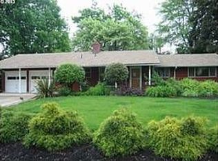 1690 SW Hicrest Ave, Portland, OR 97225