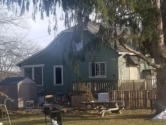4th image of 1 Quinn St
