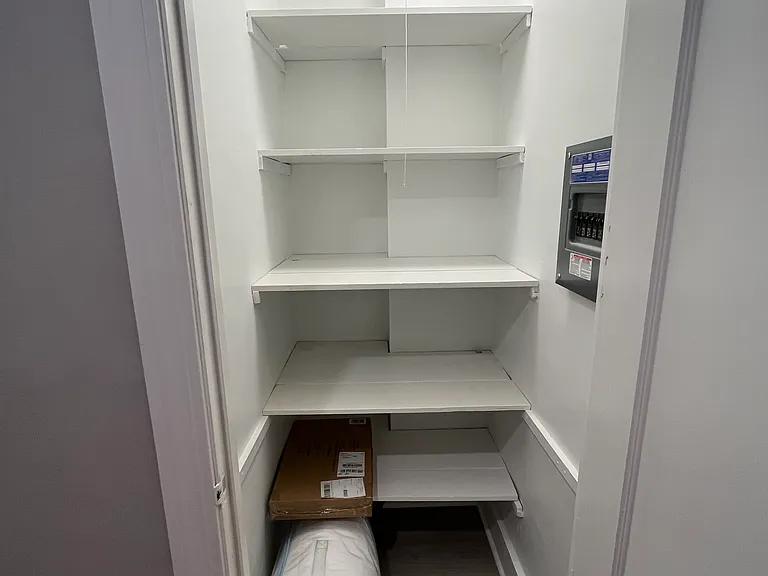 36 Irving Pl #3 — Photo 9