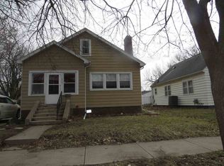 417 Oaklawn Ave, Waterloo, IA 50701