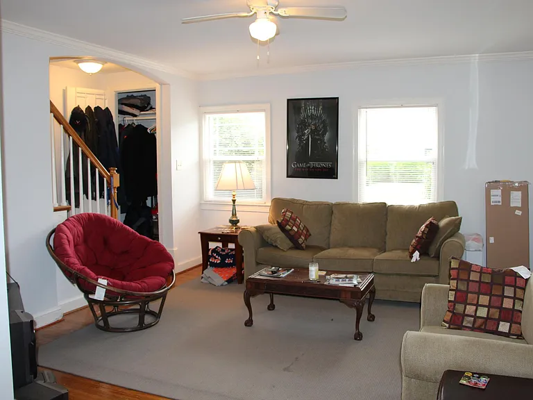 631 N Oakland St — Photo 1