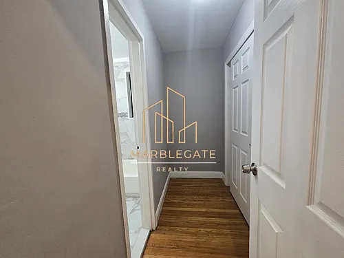 130 Chancellor Ave Photo 1