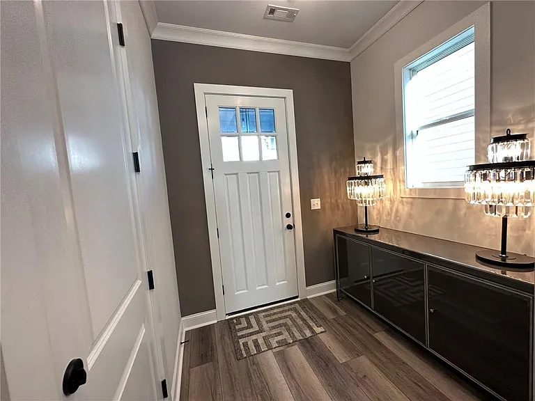 2212 Swansea Way — Photo 5