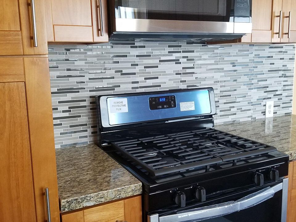 1st image of 803 Edgewood St APT 9