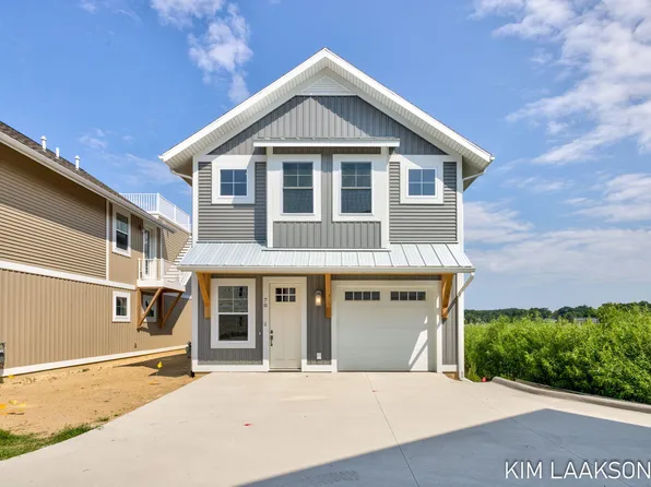 70 Swing Bridge Ln #7, Douglas, MI 49406