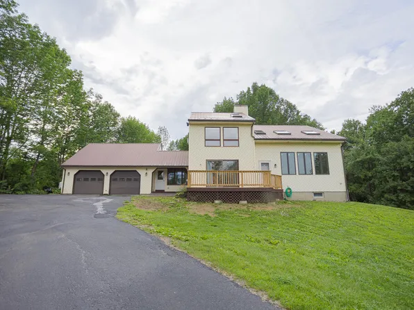 842 Orchard Drive, Wilton, ME 04294