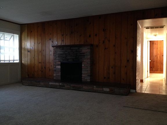 4th image of 103 W Melbourne Ave
