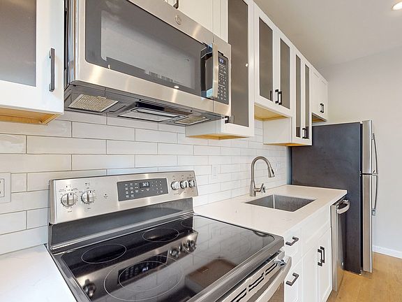 2nd image of 651 Scott St #14