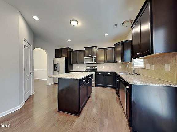 2nd image of 433 Summerwind Plantation Dr