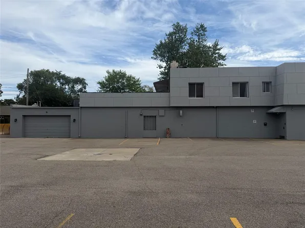 243 E 14 Mile Rd, Clawson, MI 48017