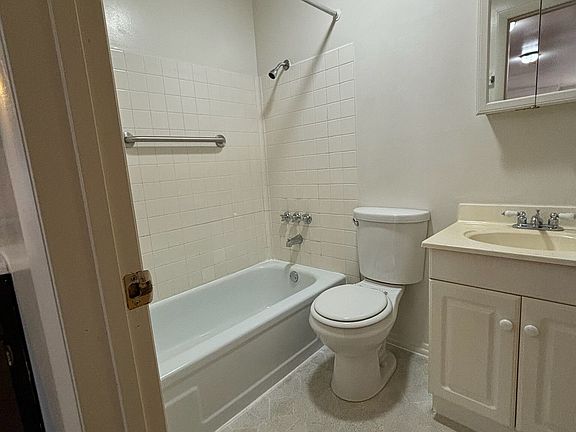 3rd image of 700-728 Waskin Dr #17392753