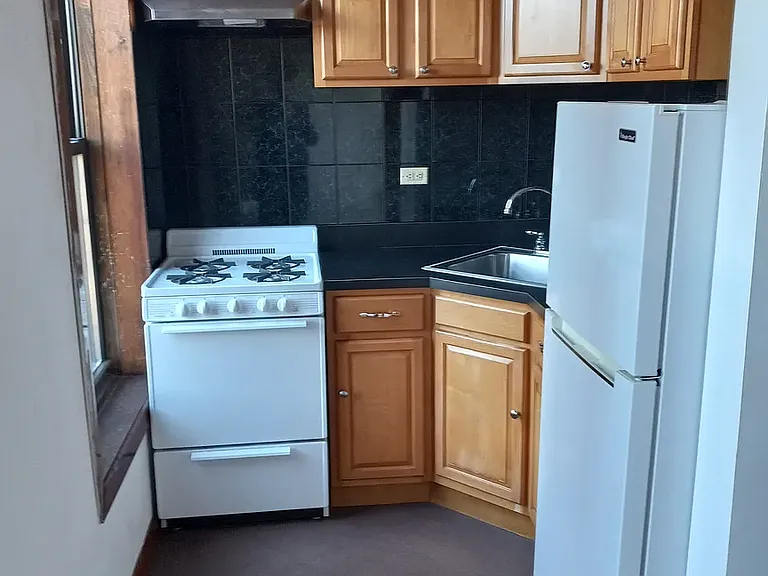 248 President St #3 — Photo 3