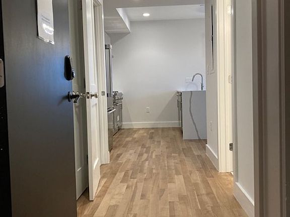 3rd image of 50B Hichborn St #A501