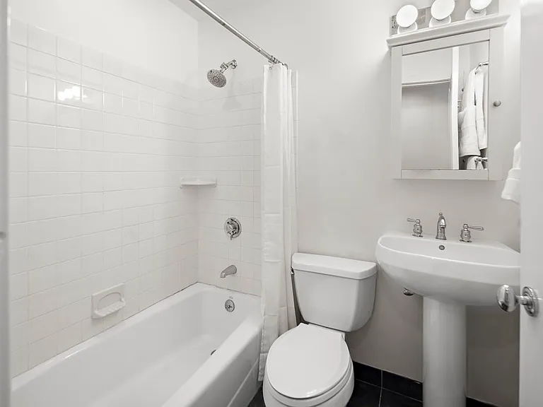 1 Garden St #2-4 — Photo 10