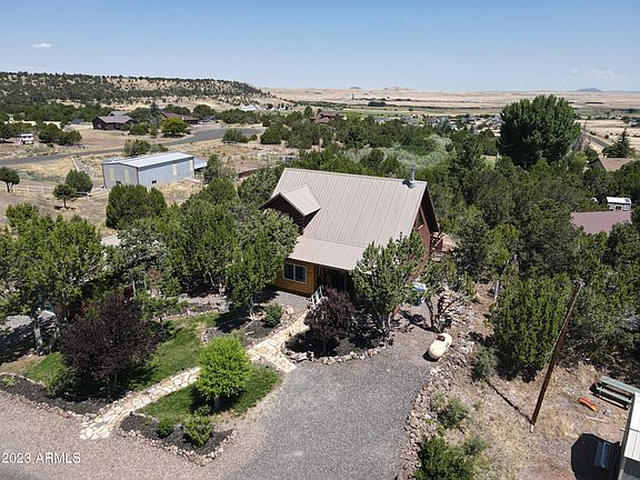2nd image of 1688 W SNOWLINE Drive