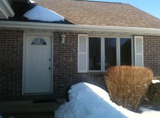 1236 Wheatfield Way, Oshkosh, WI 54904