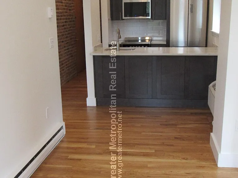 351 North St #7 — Photo 3