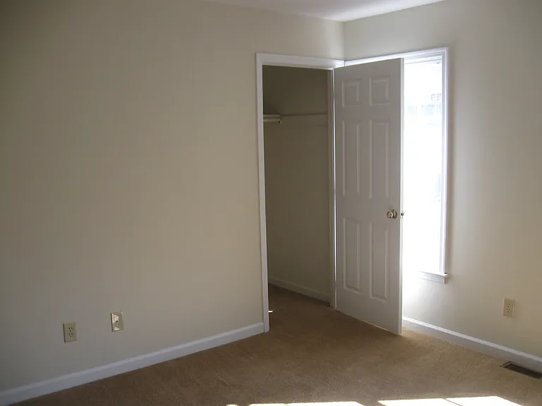 310 Wine St — Photo 20