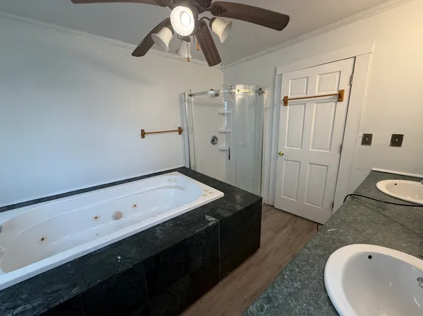 18 Wilson St, Pittsfield, MA 01201