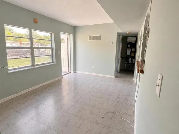 15485 Harrison Dr, Homestead, FL 33033