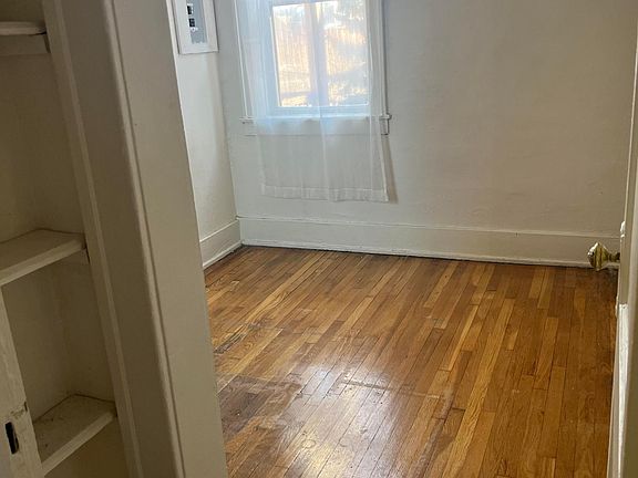 4th image of 514 E Kirby St APT 10