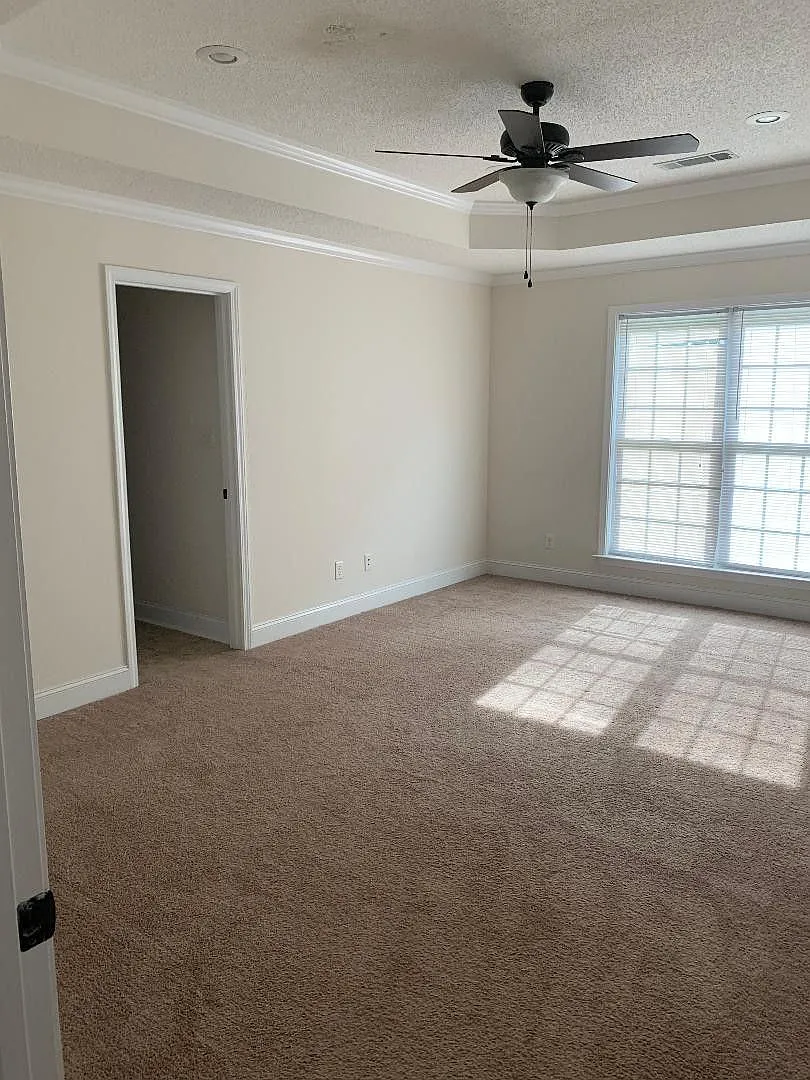 Birchleaf Lane, 123 — Photo 2