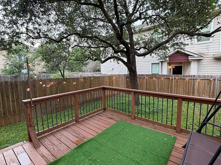 2419 Allred Dr #B — Photo 22