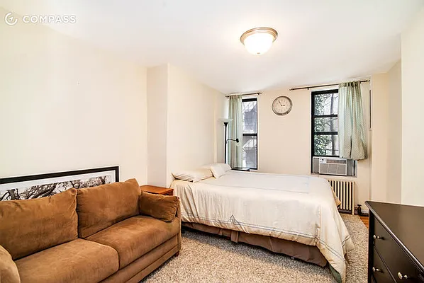 Rented by Compass | media 14